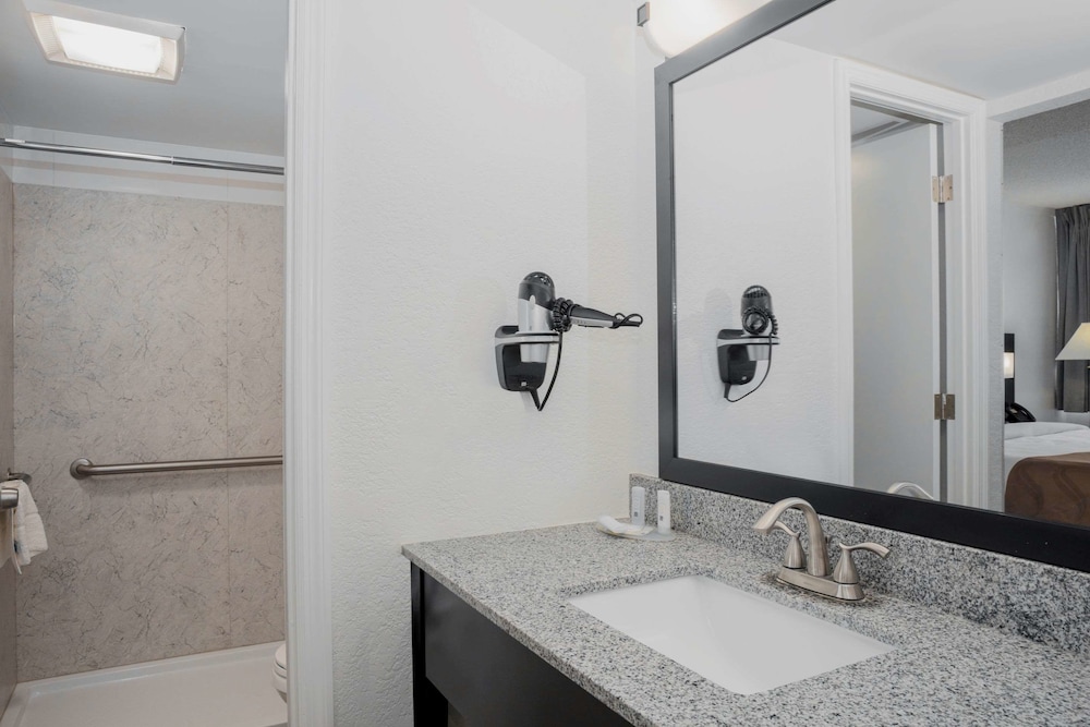 Quality Inn Miami South 14/47