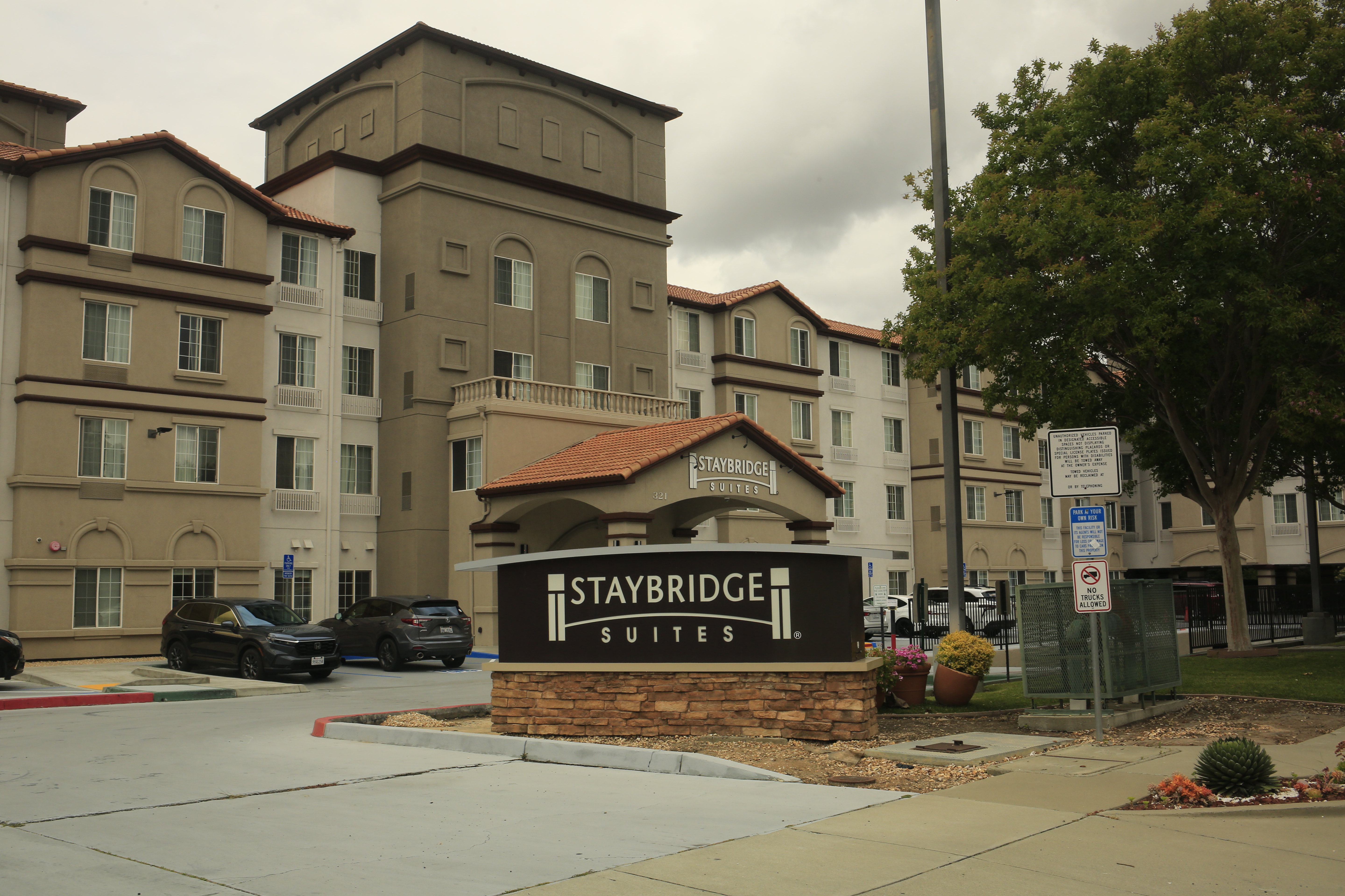 Staybridge Suites Silicon Valley Milpitas 66/77