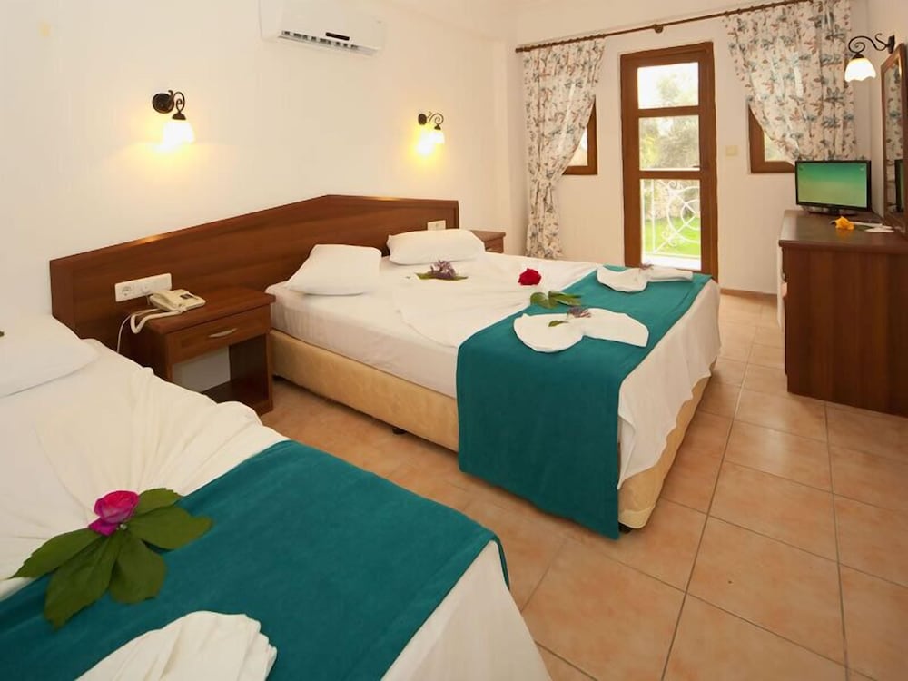 STANDARD, DOUBLE OR TWIN BED