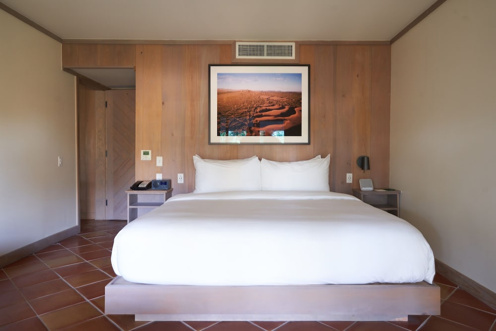 Heritage, Oak, Suite, King Bed, Sofa