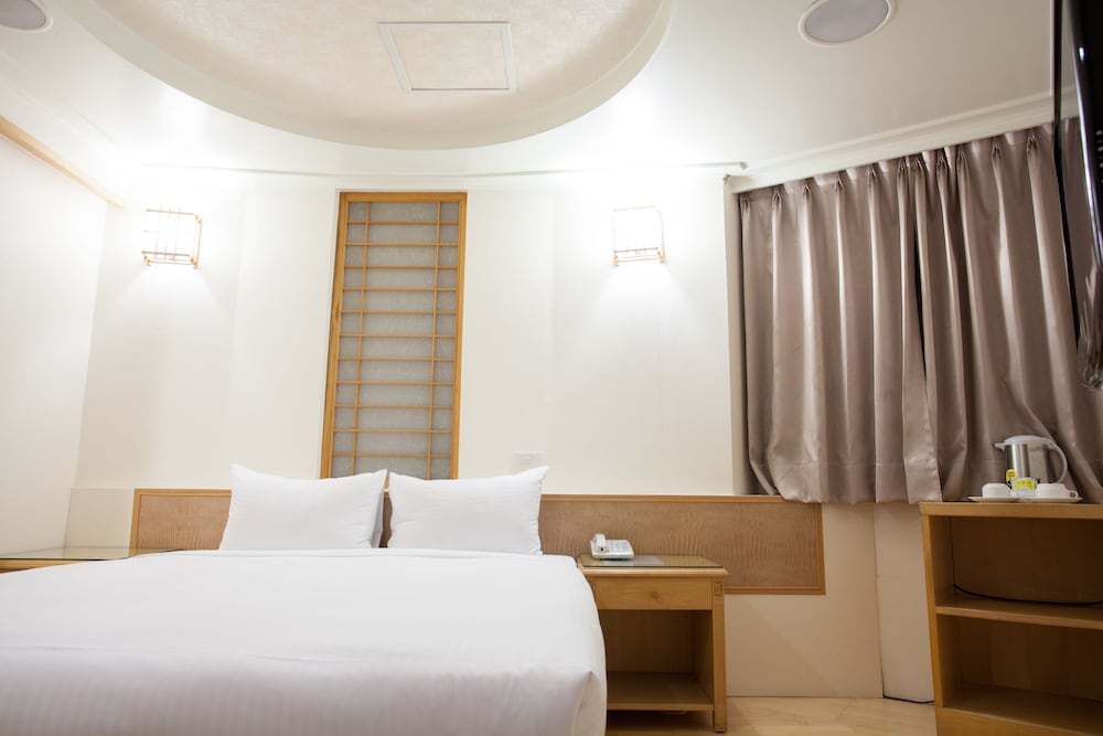 Harazuru Hotel 13/58