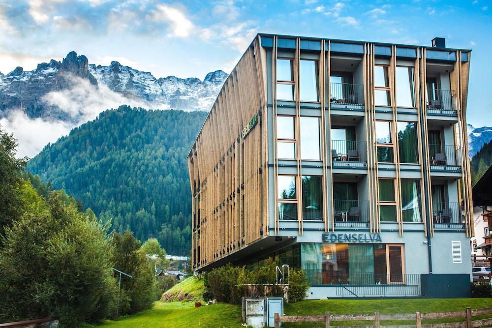 Mountain Design Hotel Eden Selva 3/50