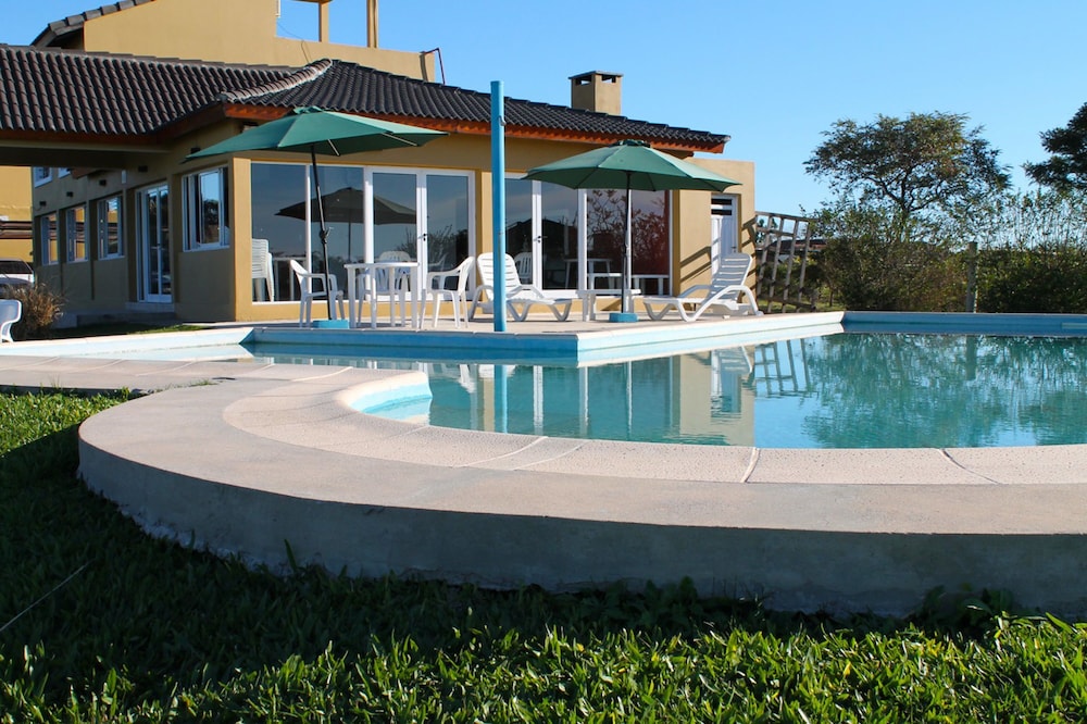 Brisas del Lago 38/41
