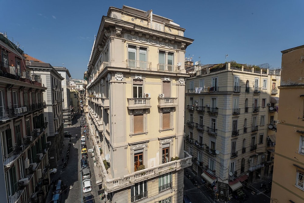 Naples Royal House B&B photo3