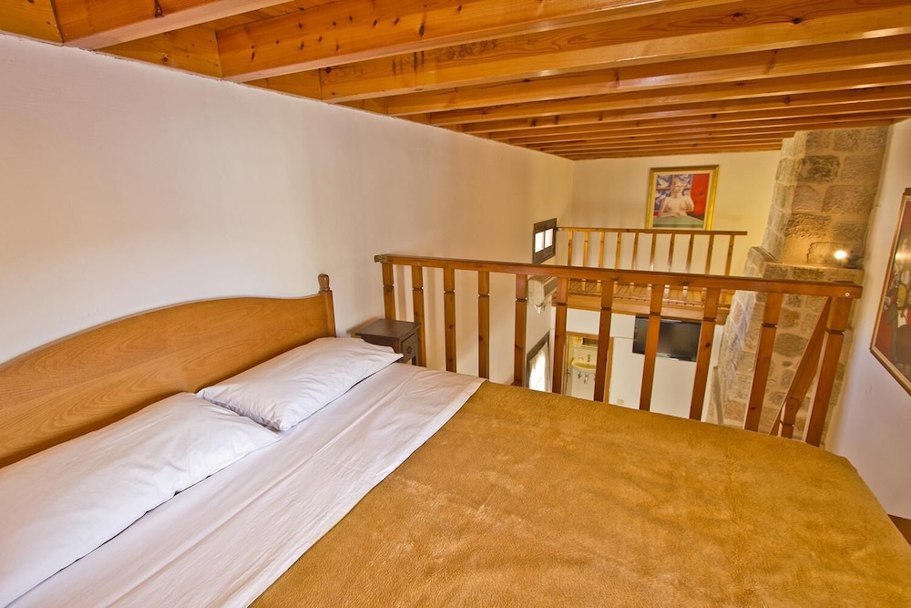Camelot Traditional And Classic Hotel 20/56