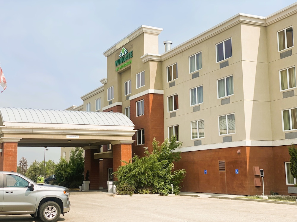 Wingate by Wyndham Fort Saskatchewan 60/64