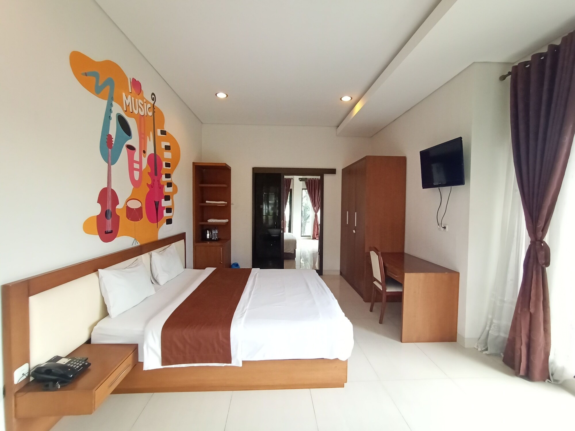 FAMILY, DOUBLE BED