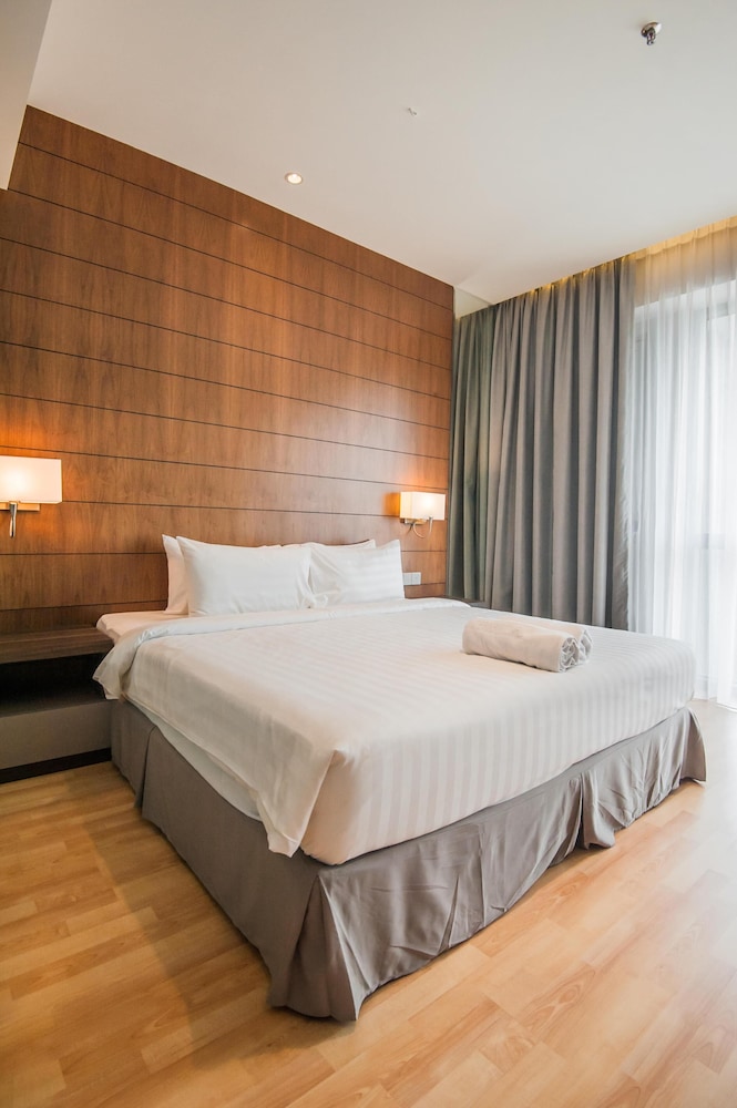 1 BEDROOM, DELUXE, APARTMENT, CITY VIEW, ACCESSIBLE
