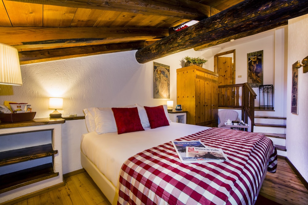 SUPERIOR, DOUBLE BED, BALCONY