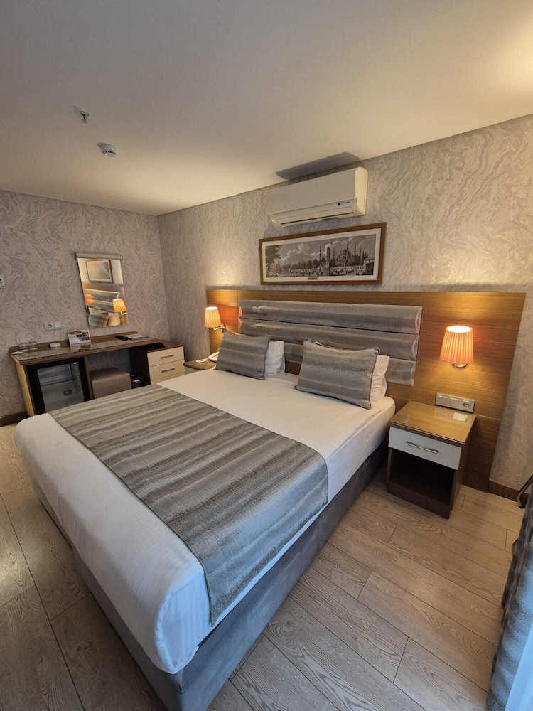 STANDARD, DOUBLE BED