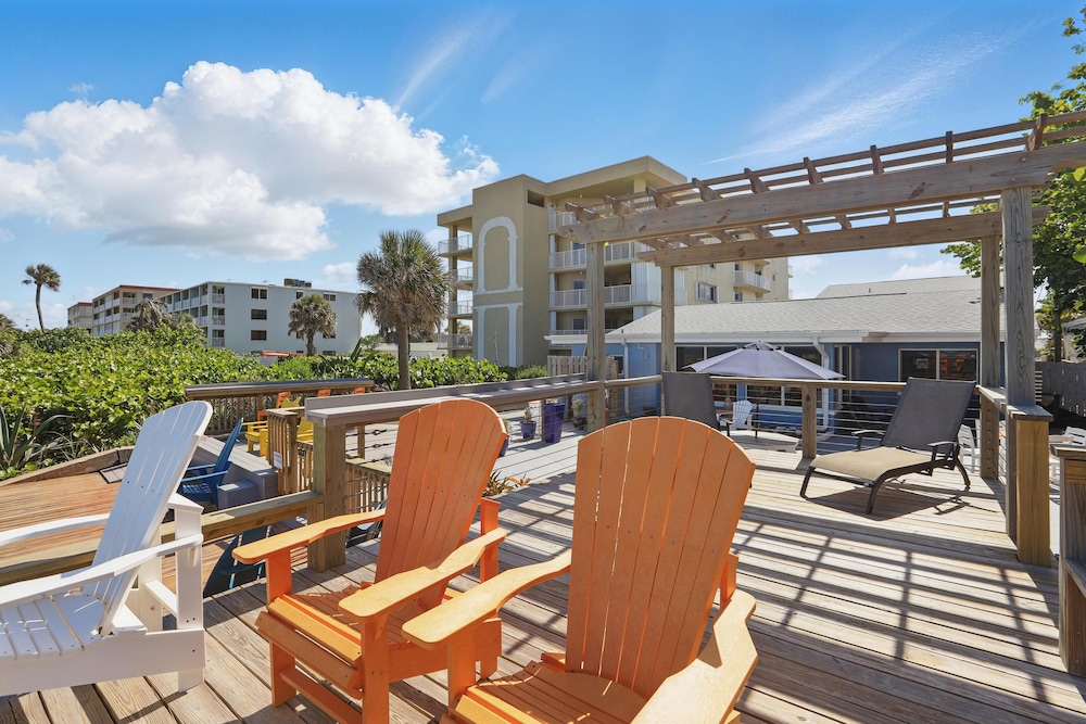 Coco Sands Beachside Cottages 45/63
