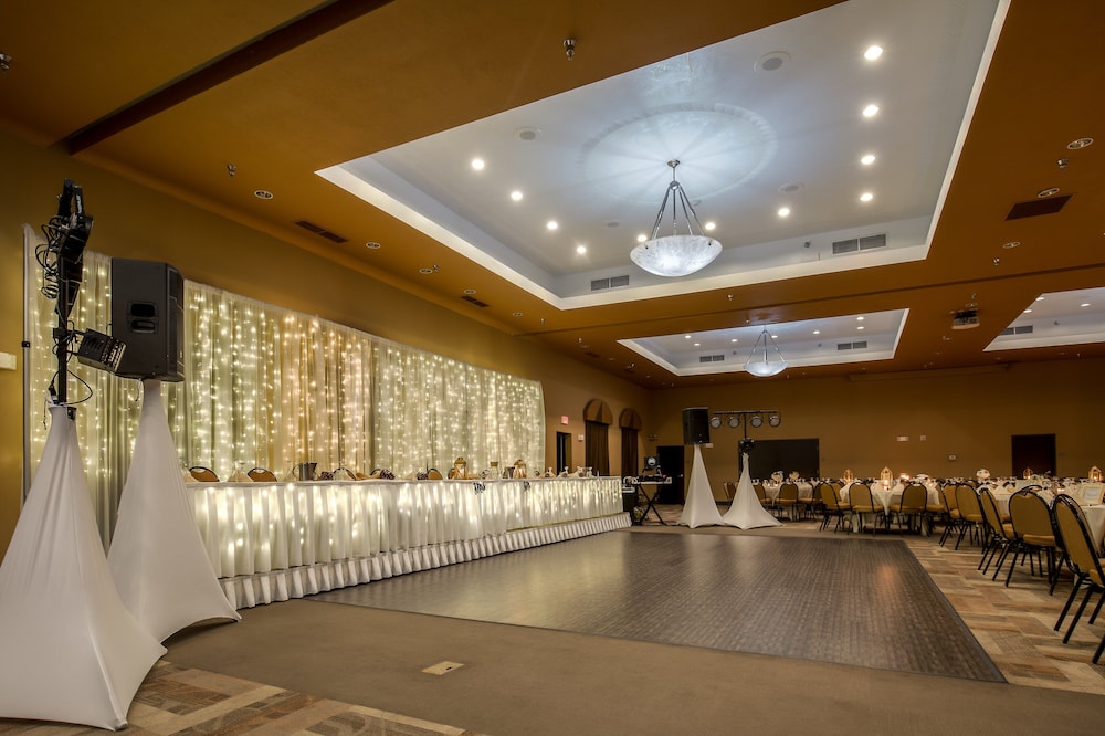 Holiday Inn Express Hotel & Suites Sioux Falls-Brandon, an IHG Hotel 4/41
