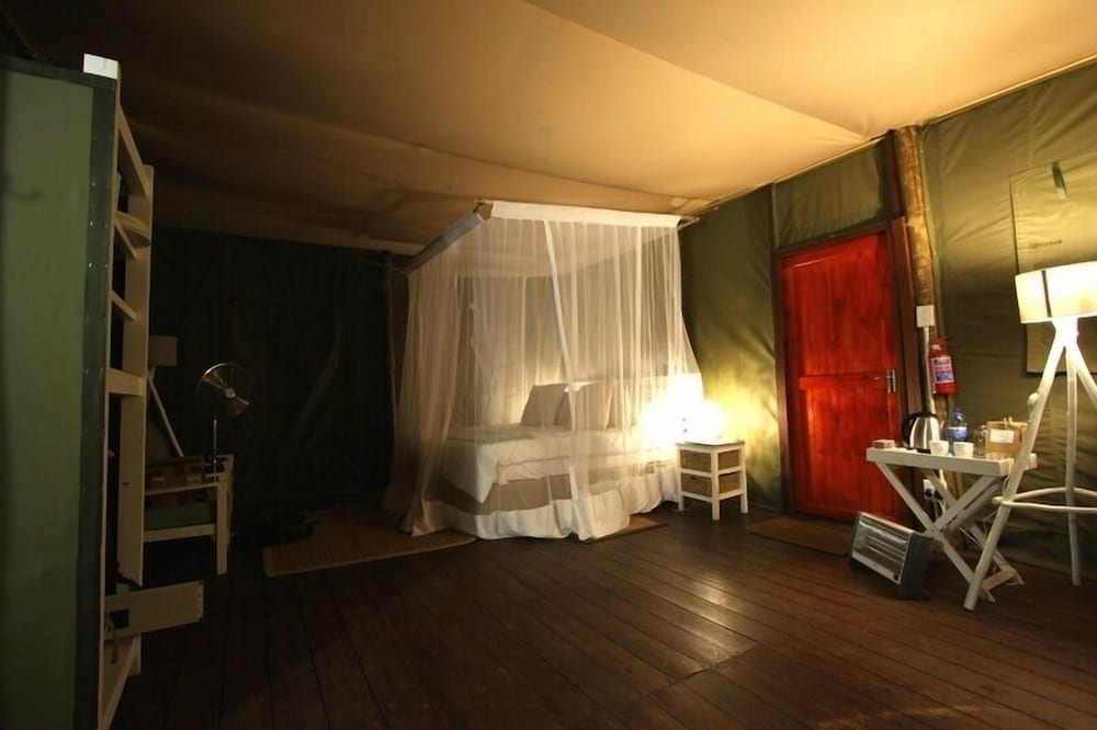 Ngama Tented Safari Lodge 27/50