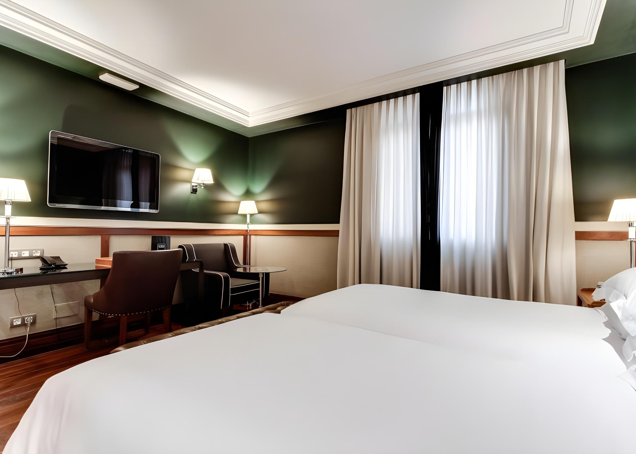 Privilege, 2 Double Beds