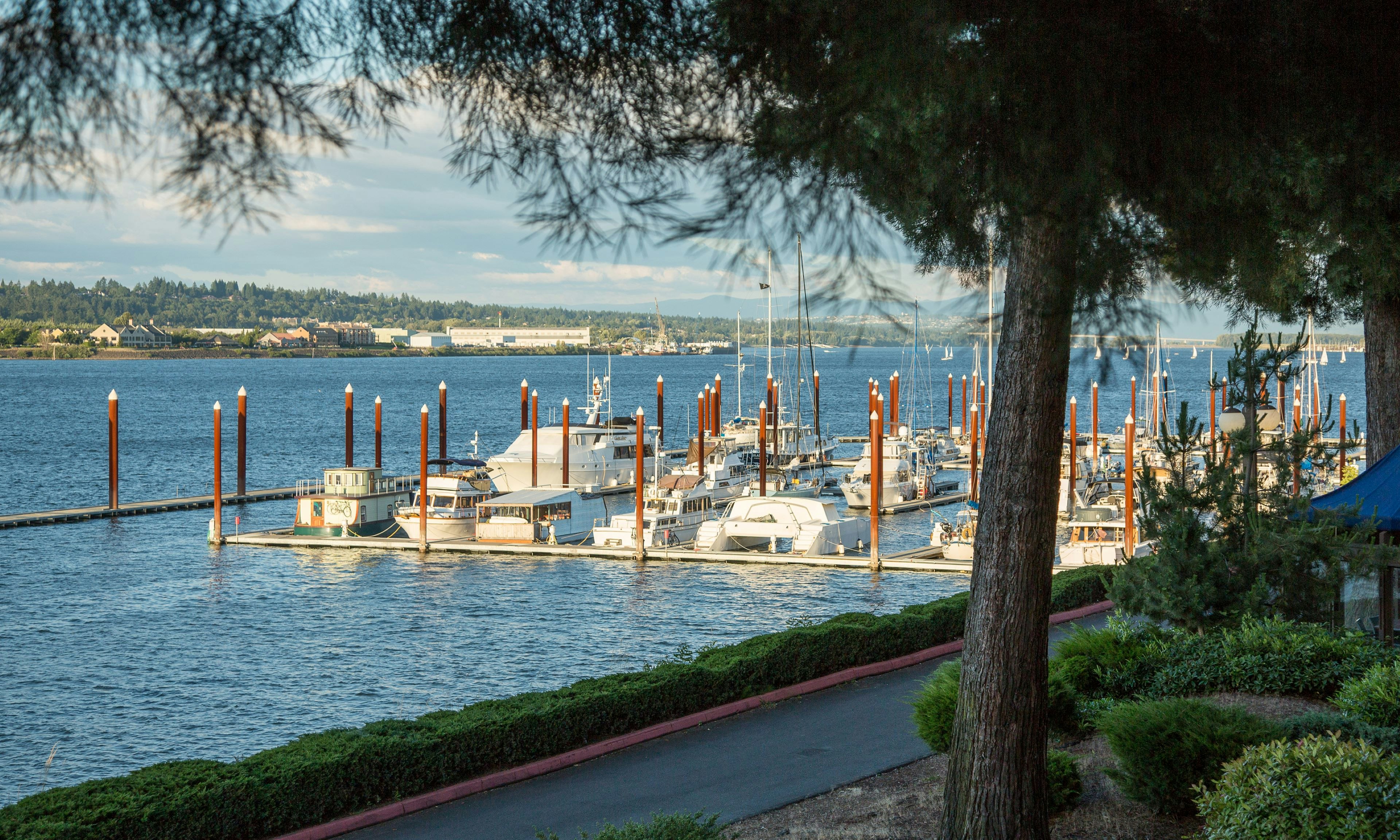 Holiday Inn Portland Columbia Riverfront An Ihg Hotel 43/53