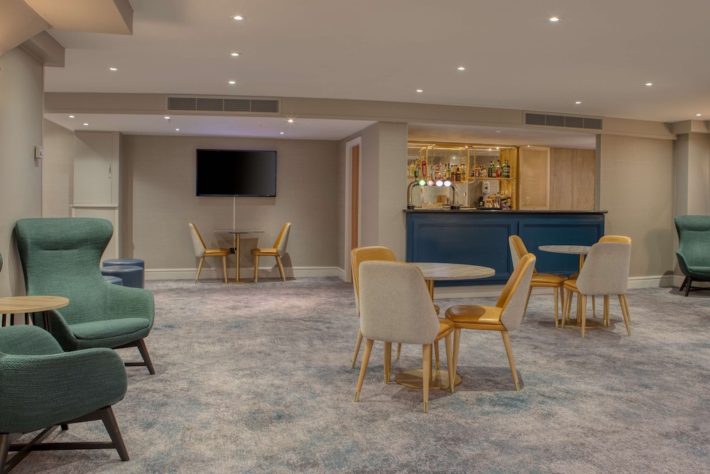 Hilton Nottingham 58/97