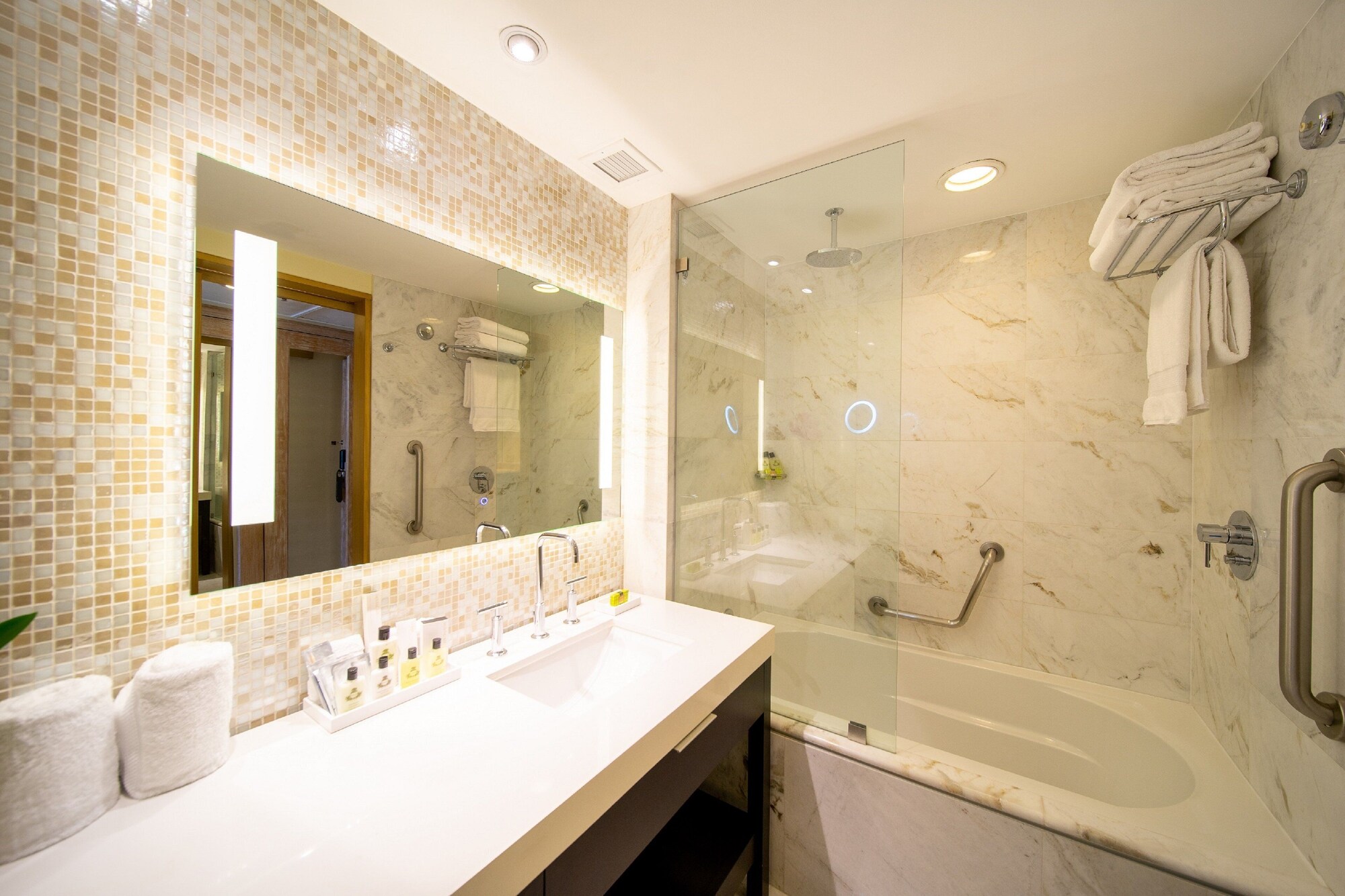 غرفة كلاسيكية بسريرين مزدوجين، Intercontinental San Pedro Sula 9/10