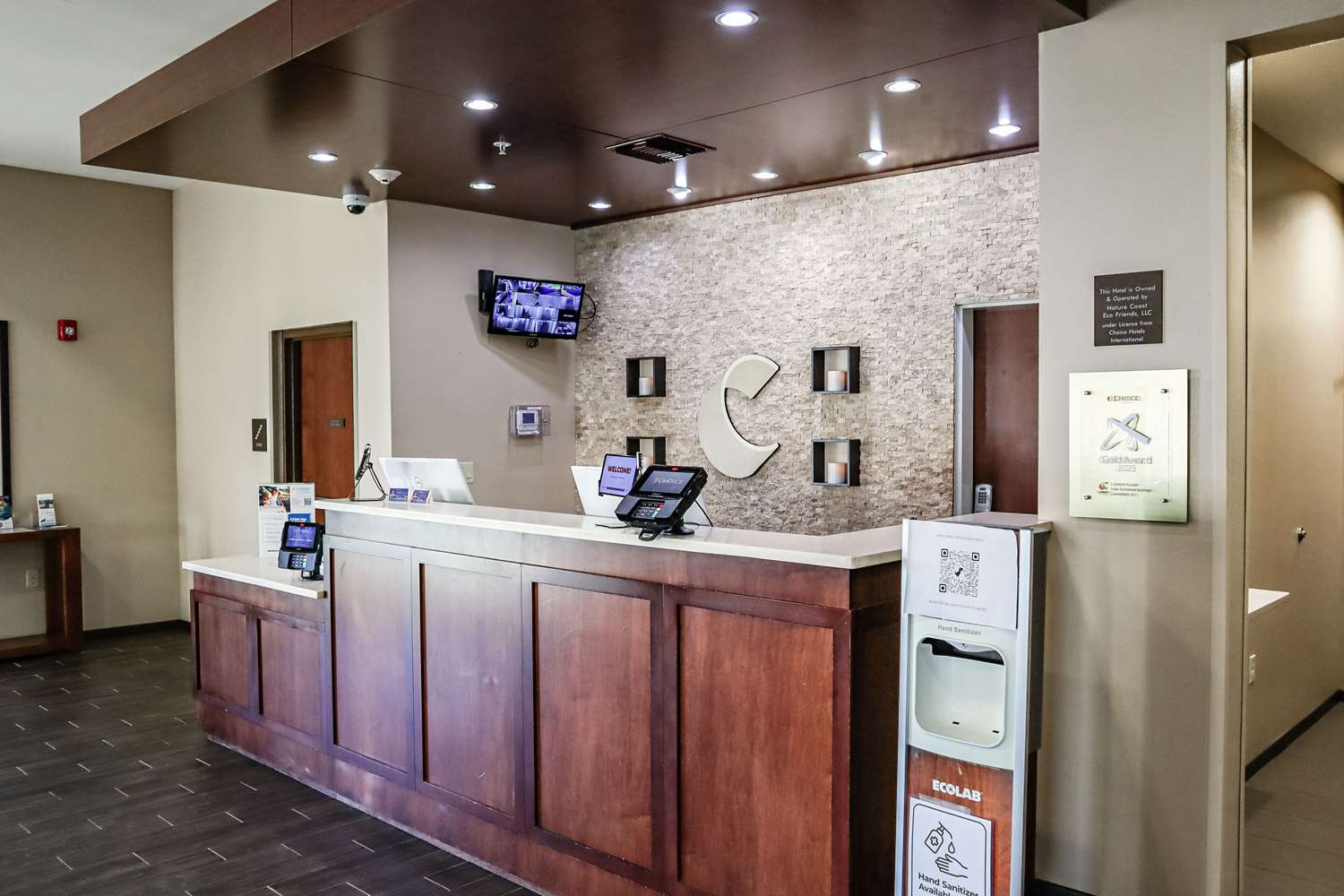 Comfort Suites Dunnellon near Rainbow Springs 4/40