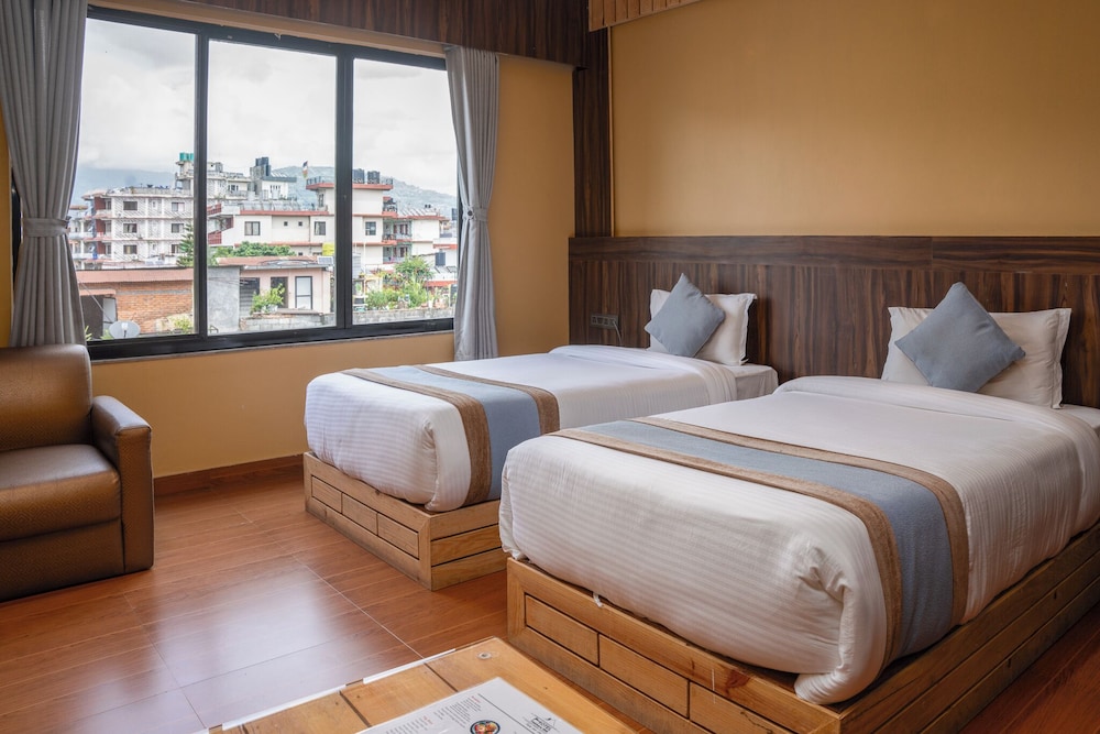ROOM, TWIN BEDS