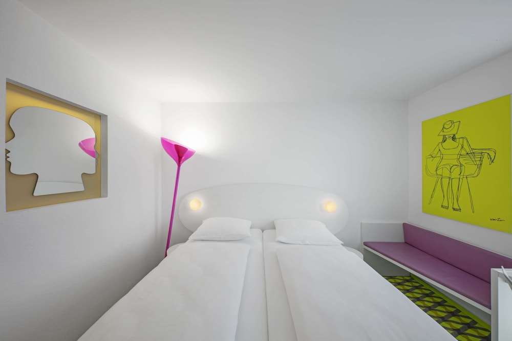 Design, Comfort, King Bed