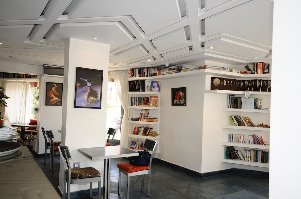 Amani Hotel Suites & Spa 68/85