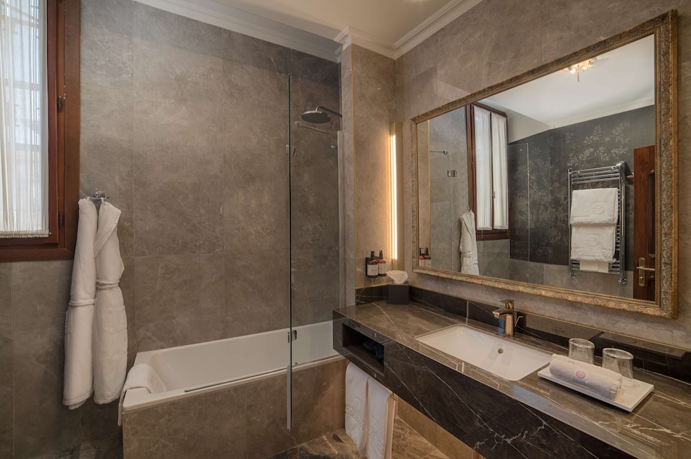 NH Collection Venezia Grand Hotel Palazzo dei Dogi 47/50