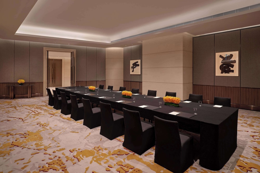 Grand Hyatt Beijing Hotel 64/71