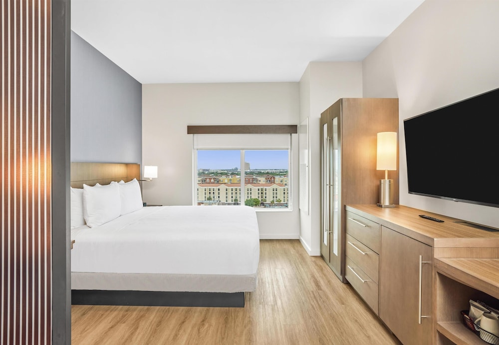 Hyatt Place Houston Medical Center 12/38