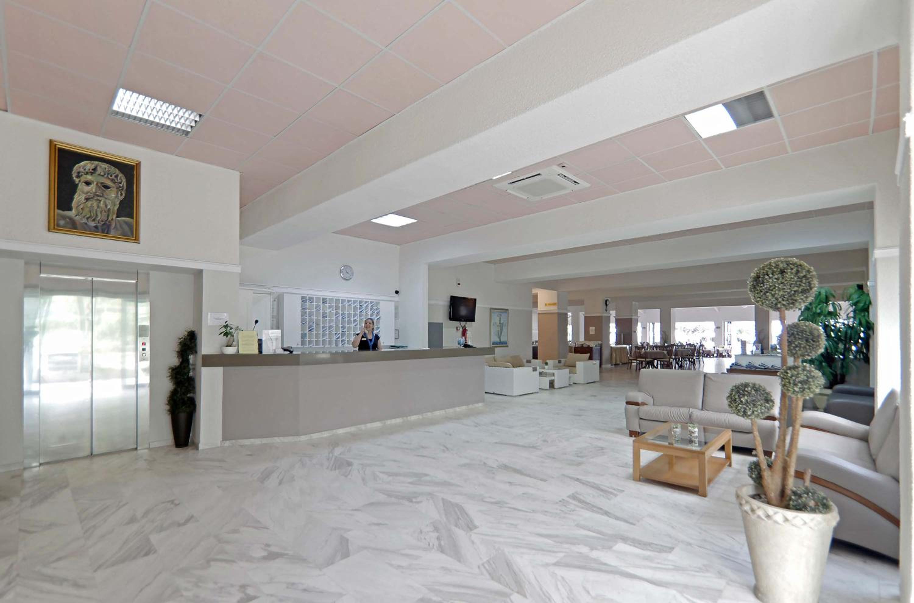 Sun Beach Platamon Resort 12/71
