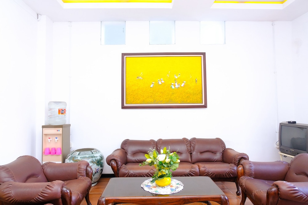 OYO 354 32 Guest House 36/40