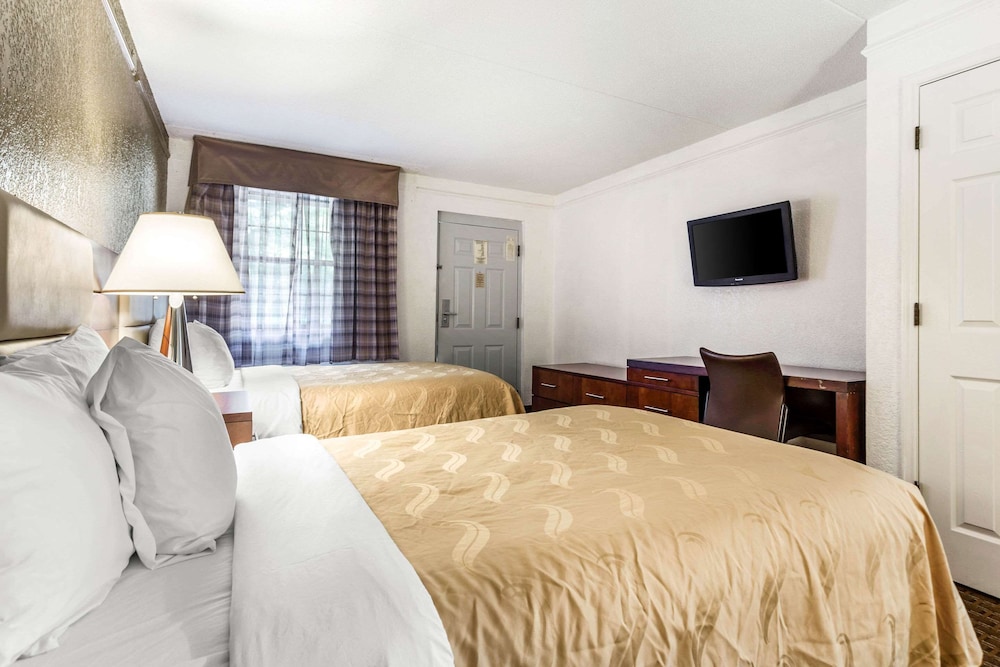 Quality Inn Charlotte Airport 23/39
