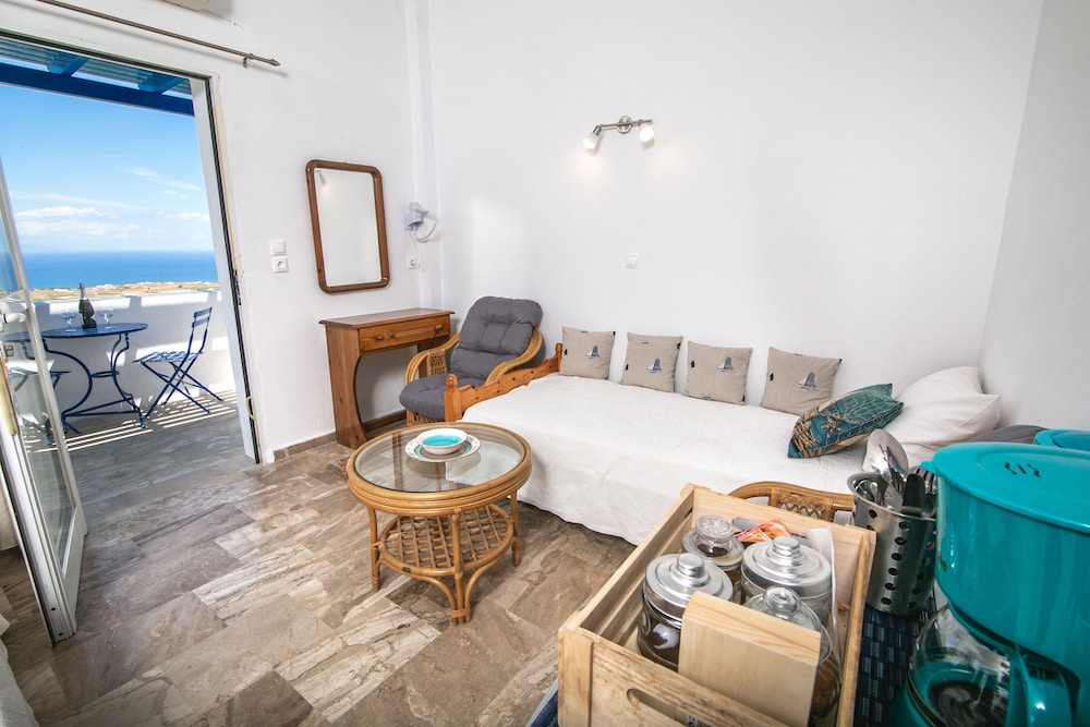Stelios Rooms 40/59