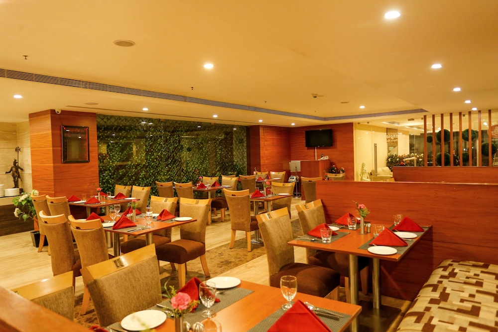 Sivaraj Inn 23/27