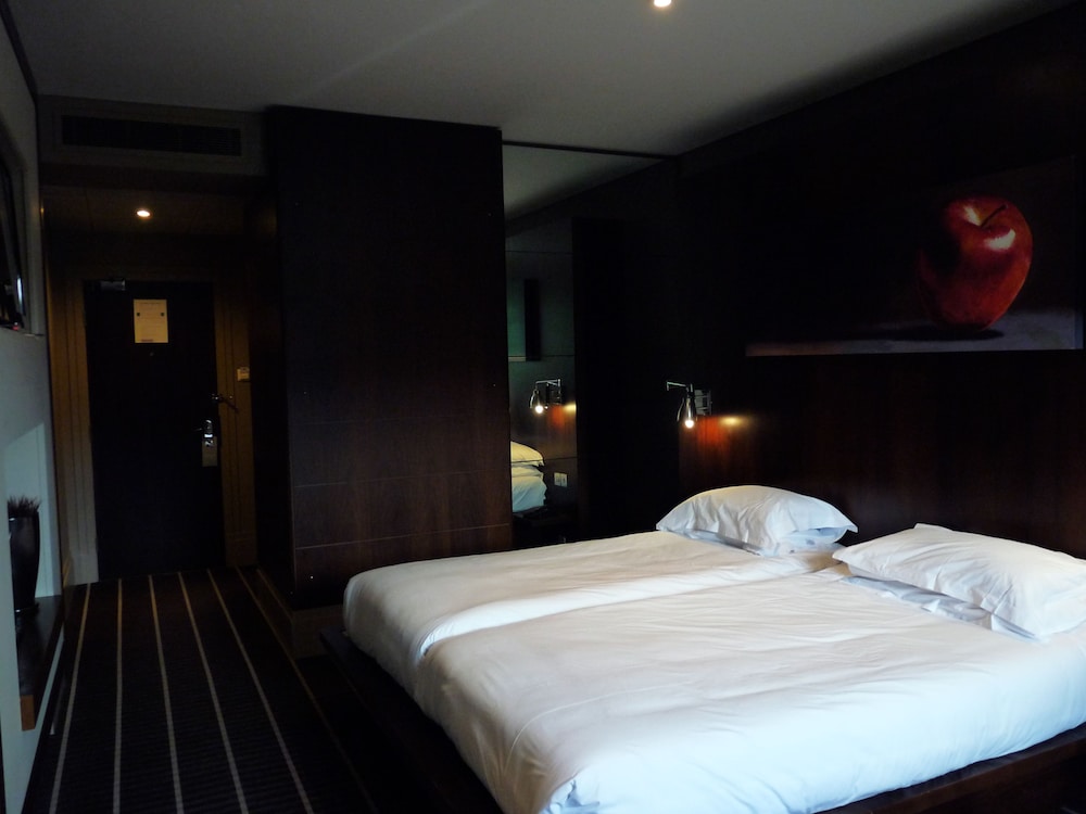 STANDARD, TWIN BEDS