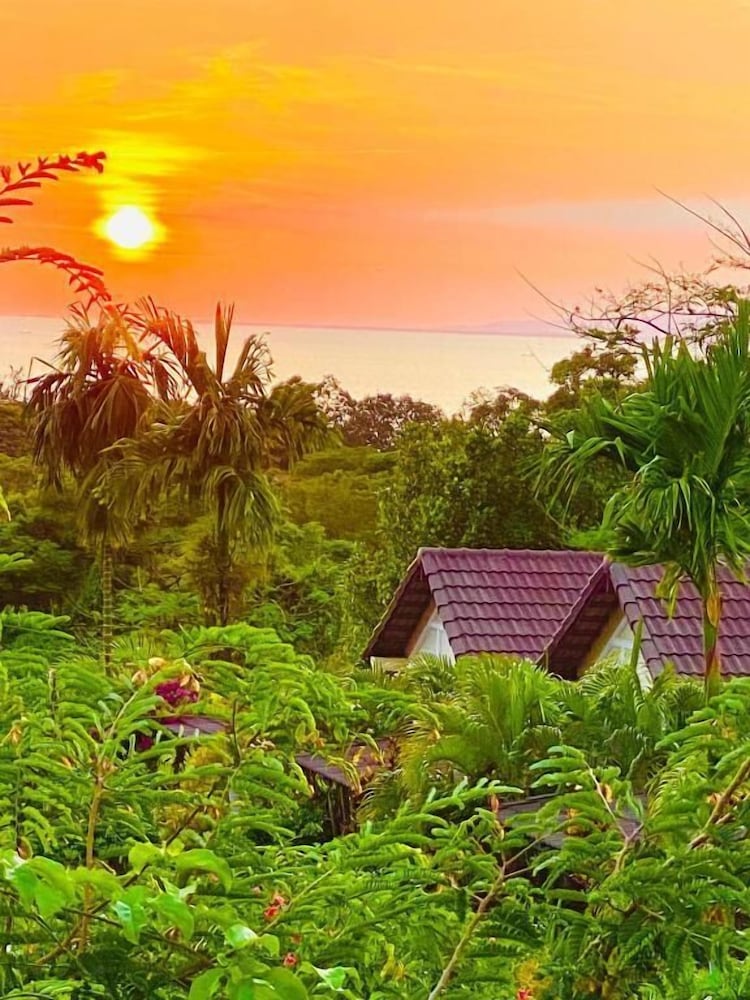Atmaland Resort 60/66
