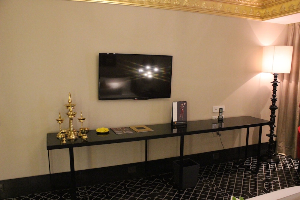 Boulevard by Design Hotel Chennai 2/27