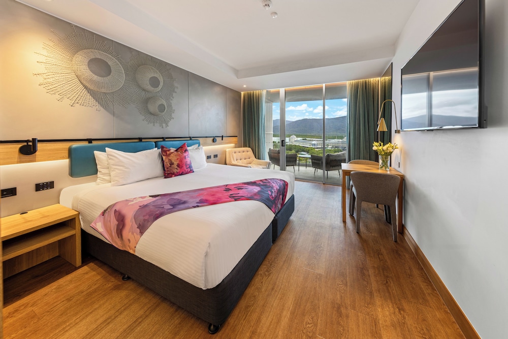 Harbor, King Bed