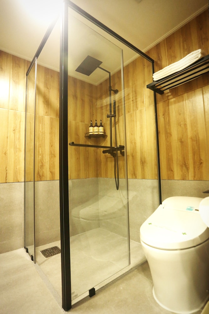 Gumi Century Hotel 47/50