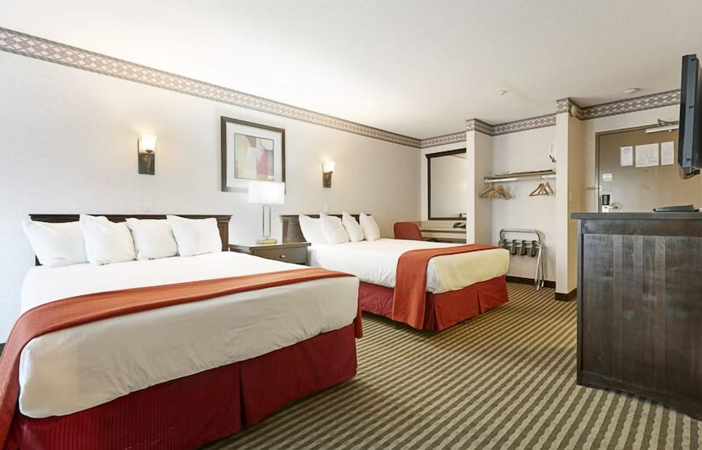 Ramada by Wyndham Abbotsford 9/24