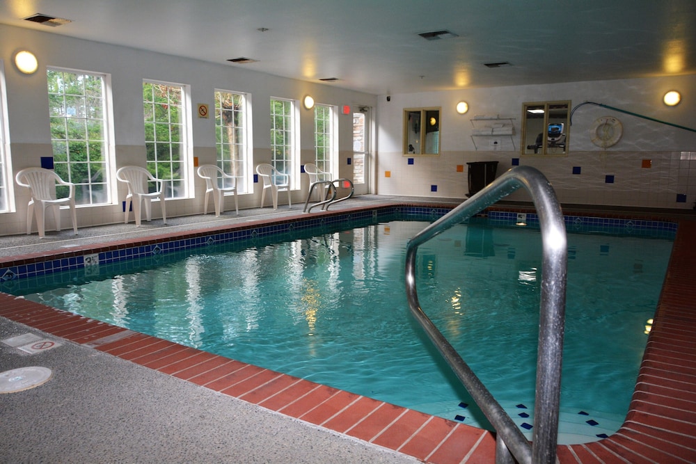 Fairbridge Inn And Suites Dupont 37/54