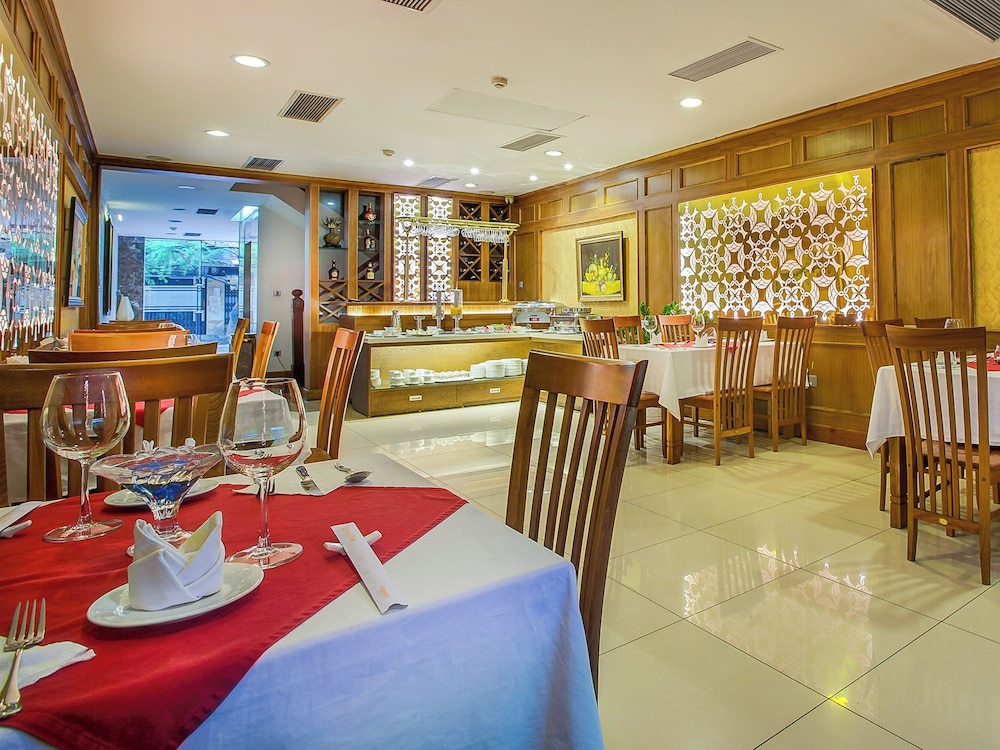 Royal Hotel Nha Trang 46/55