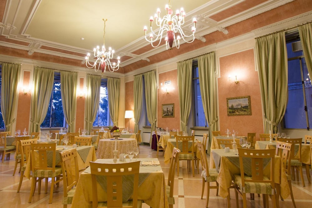 Hotel Pallanza 37/50