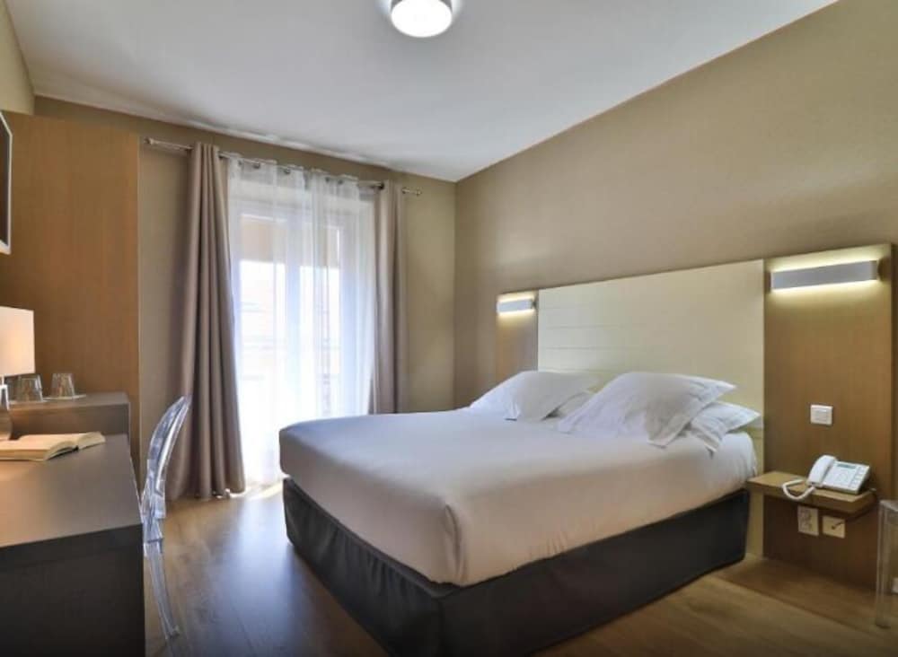 COMFORT, DOUBLE BED