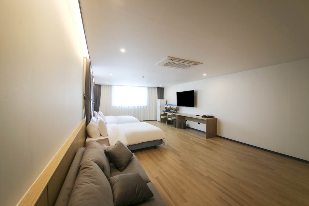 E Cheonan Hotel 19/50