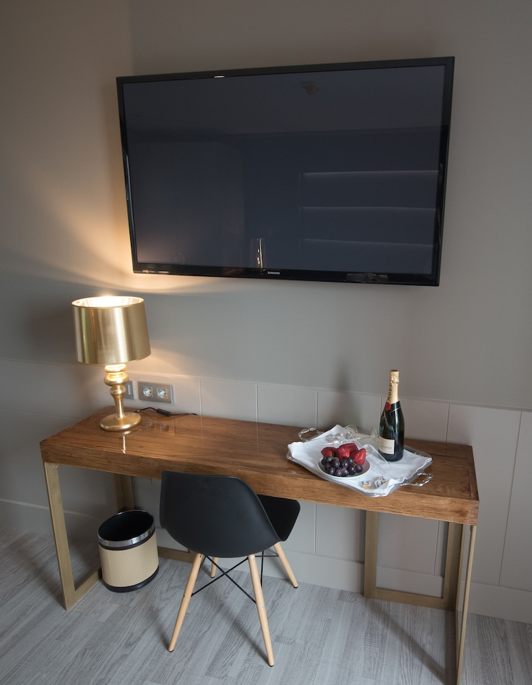 Hotel Art Santander 56/67