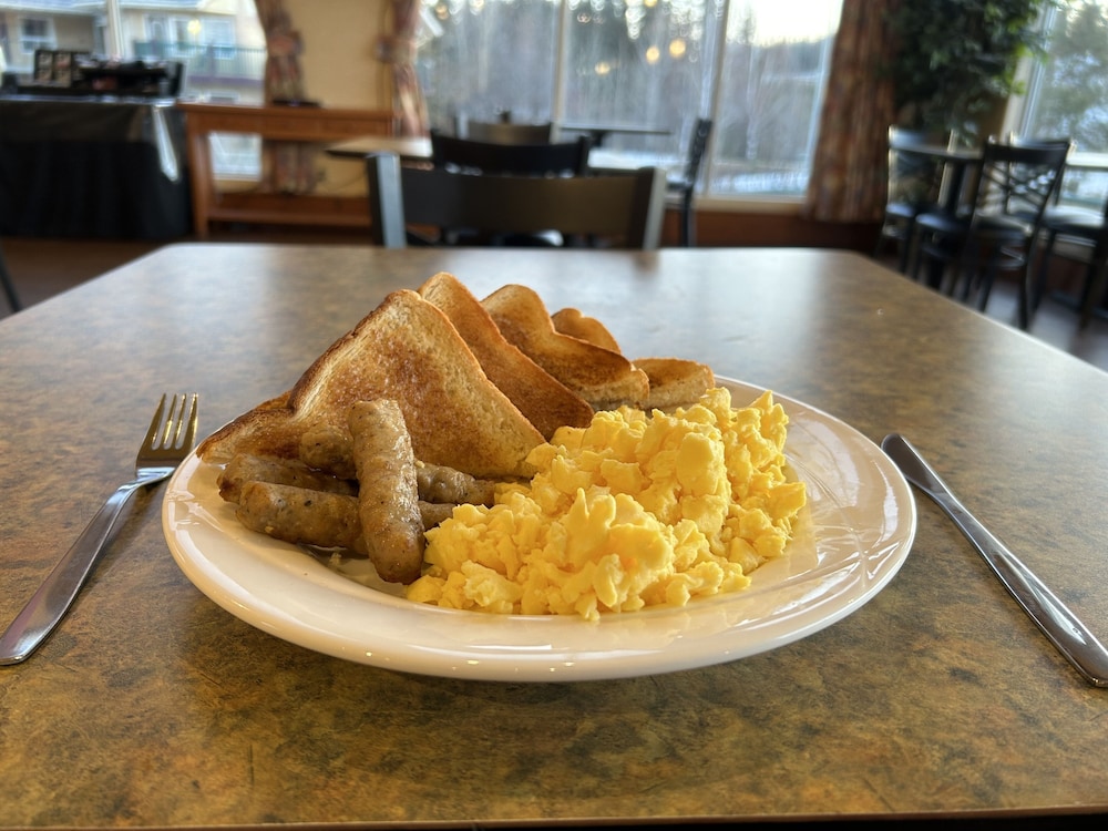 Lakeview Inn And Suites Hinton 21/41