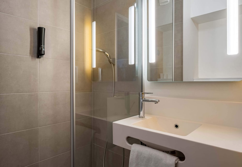 غرفة مزدوجة، B&B Hotel Evian Publier 3/3