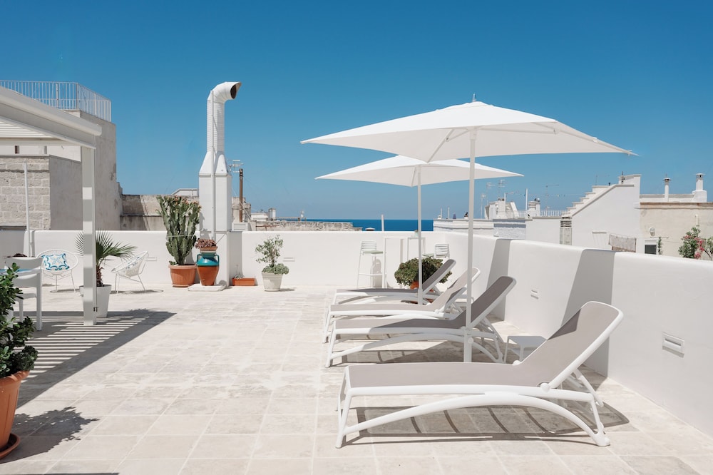 Donna Domenica Boutique Suites 41/50