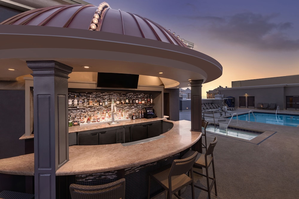 Marriott S Grand Chateau Hotel 5/35