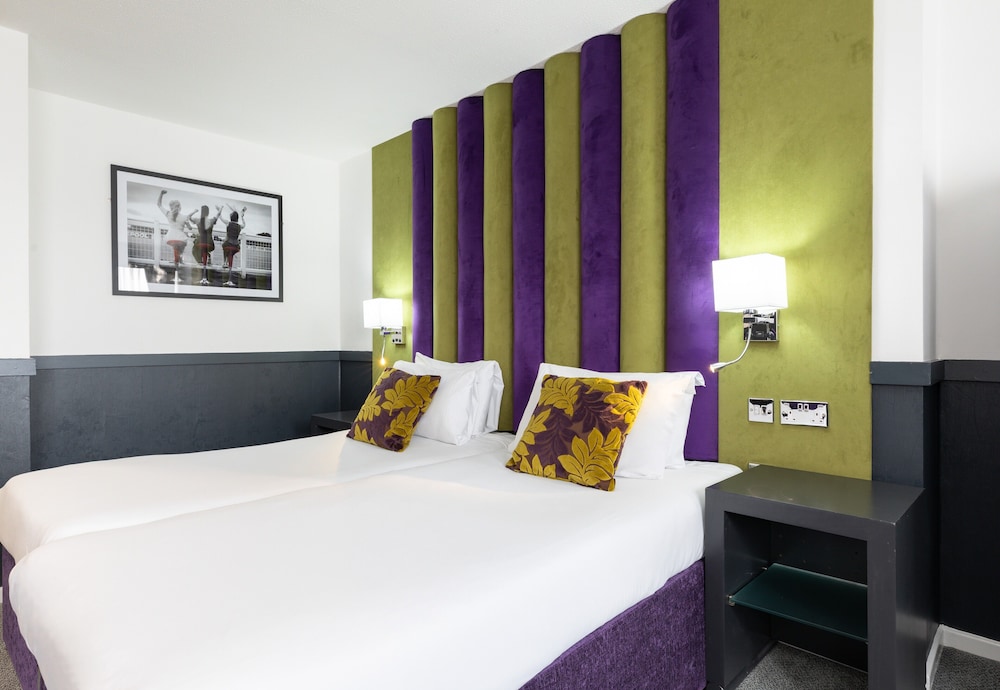 SUPERIOR, TWIN BEDS